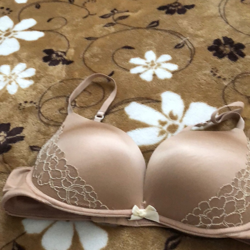 Nude bra